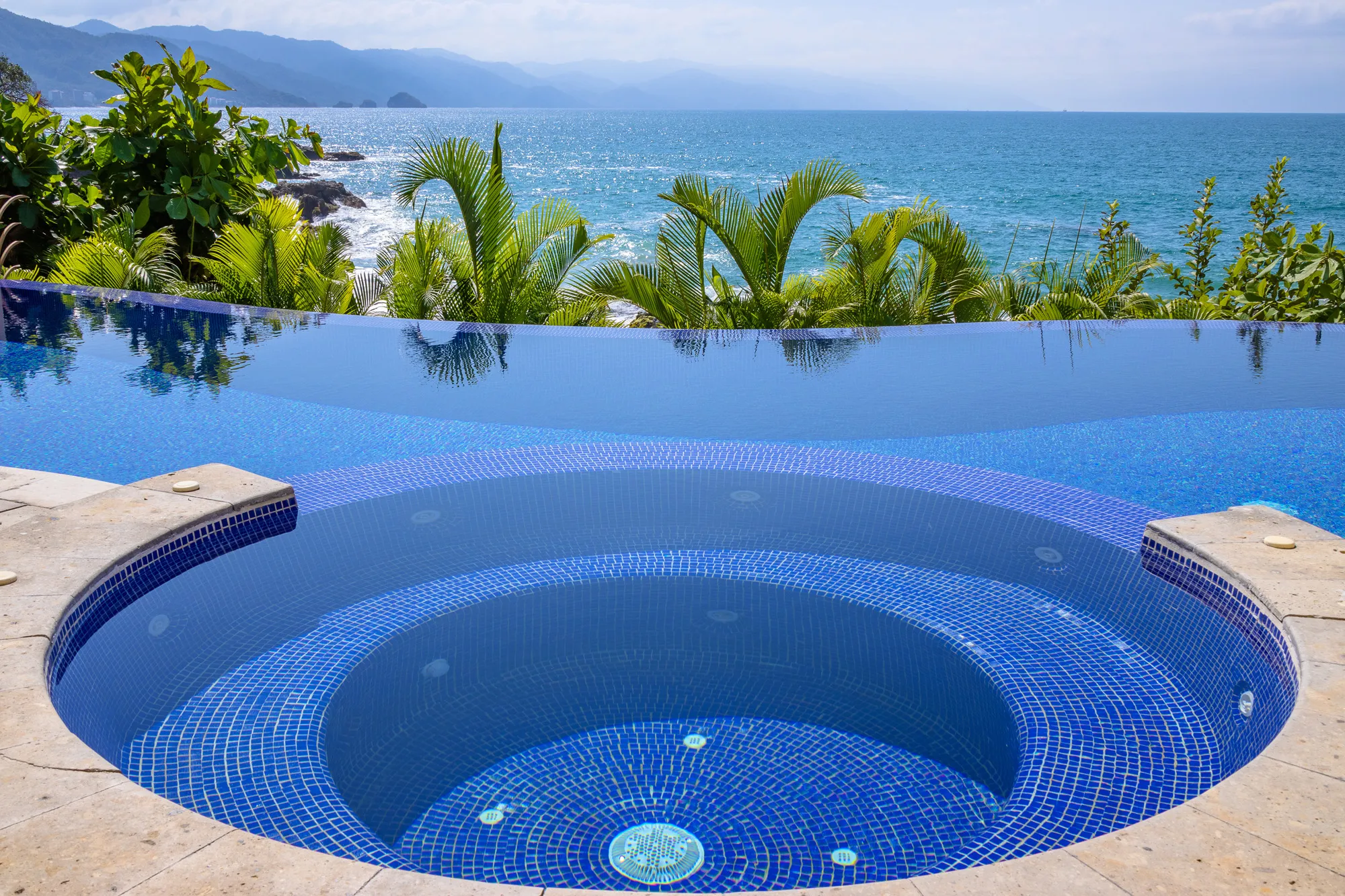 Villa Montecito infinity pool Puerto Vallarta hot tub