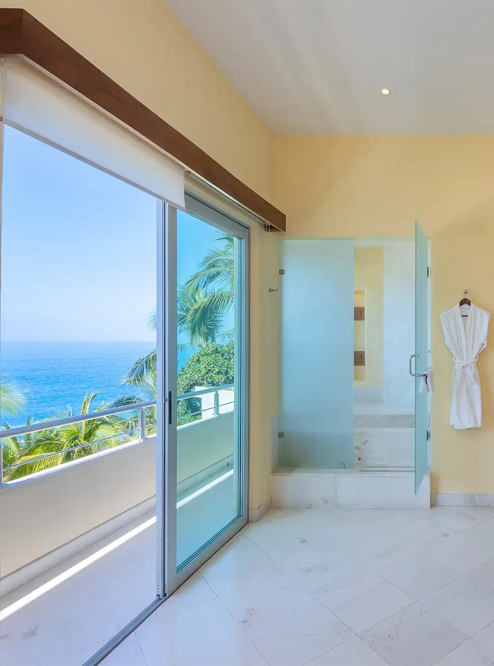 Villa Montecito suite overlooking ocean